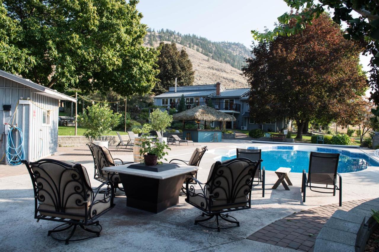 Similkameen Wild Resort & Winery Retreat اوسويوس المظهر الخارجي الصورة