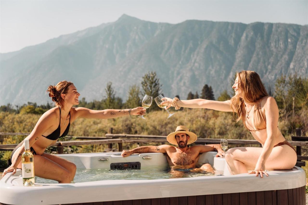 Similkameen Wild Resort & Winery Retreat اوسويوس المظهر الخارجي الصورة