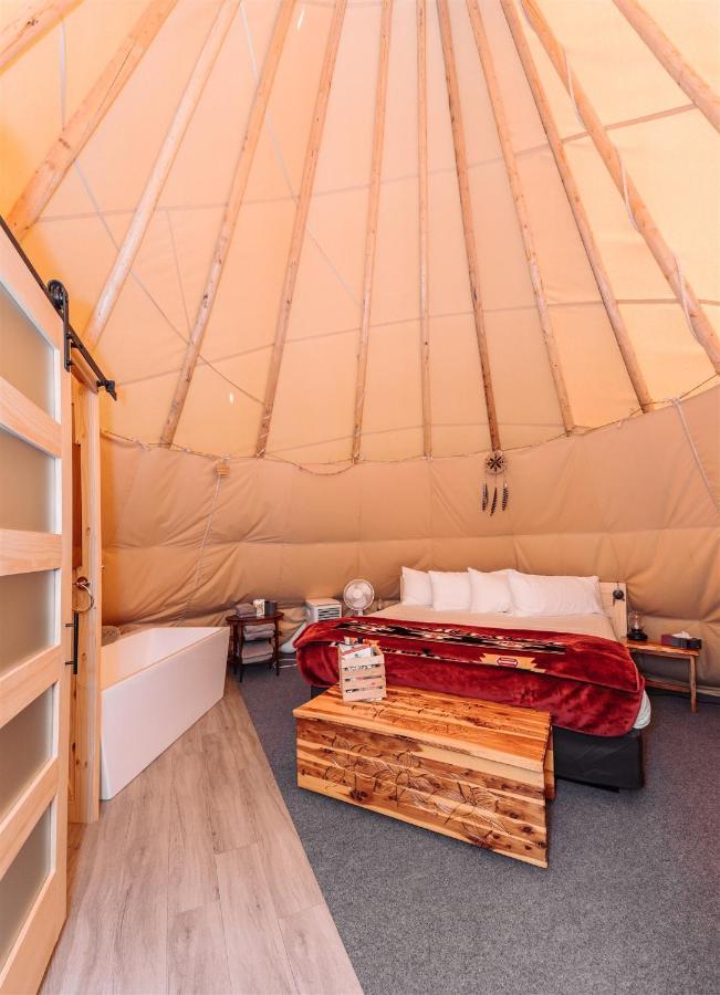 Similkameen Wild Resort & Winery Retreat اوسويوس المظهر الخارجي الصورة