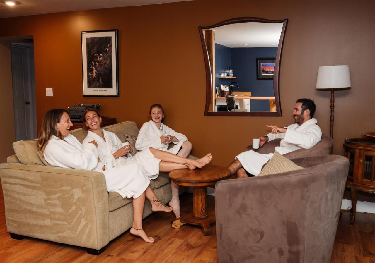 Similkameen Wild Resort & Winery Retreat اوسويوس المظهر الخارجي الصورة