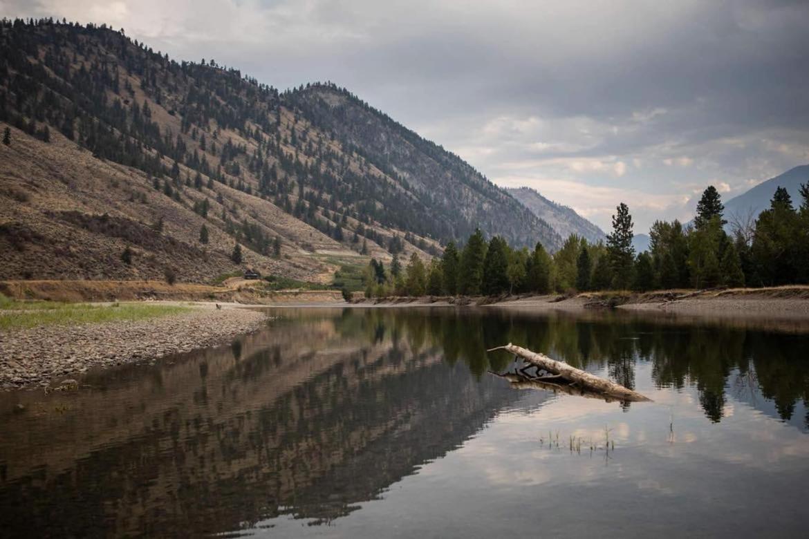 Similkameen Wild Resort & Winery Retreat اوسويوس المظهر الخارجي الصورة