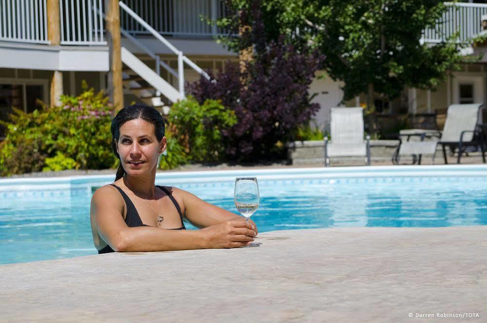 Similkameen Wild Resort & Winery Retreat اوسويوس المظهر الخارجي الصورة