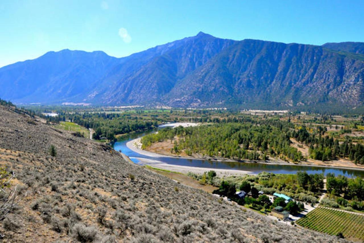 Similkameen Wild Resort & Winery Retreat اوسويوس المظهر الخارجي الصورة